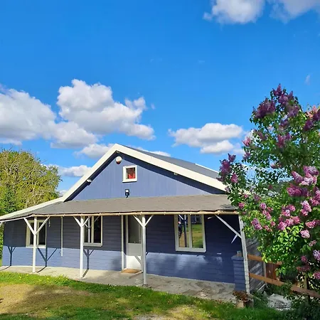 St Leonard Des Bois Le Paisible Chalet *